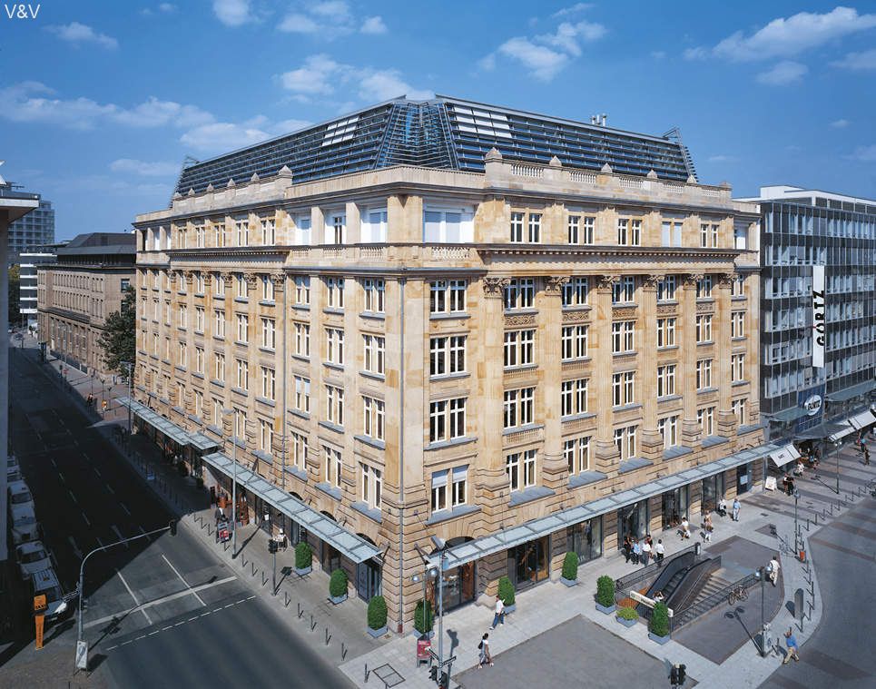 Imposanter Altbau an der Börse Imposanter Altbau an der Börse