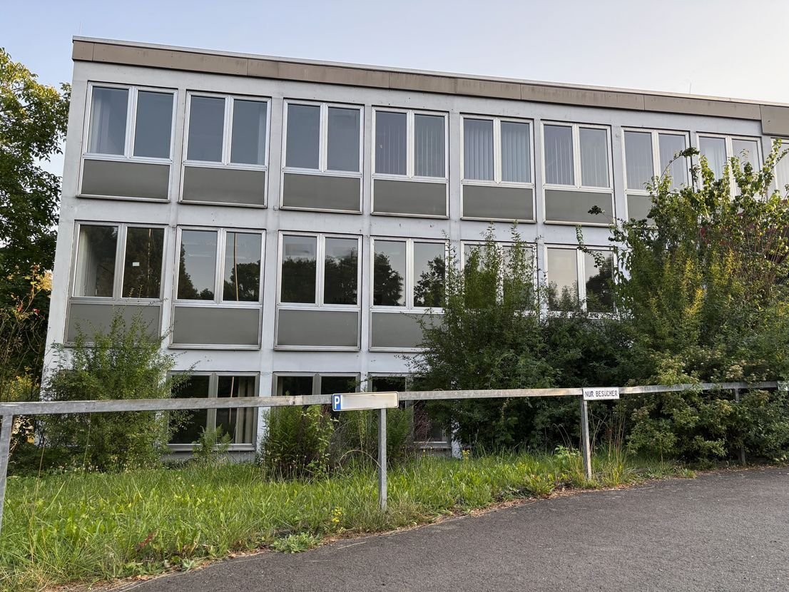 Komplettes Bürogebäude zur alleinigen Nutzung Komplettes Bürogebäude zur alleinigen Nutzung