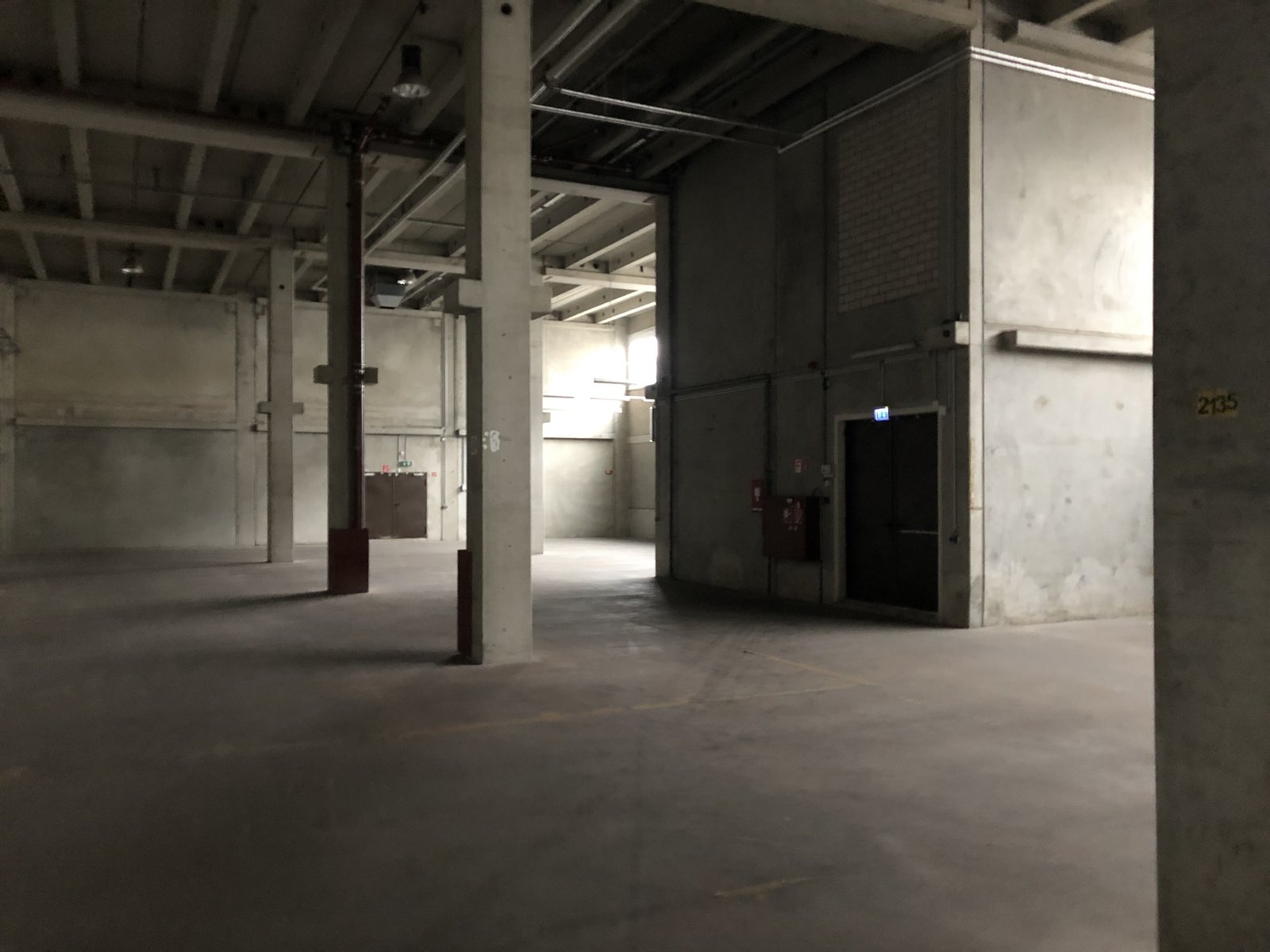 Lagerfläche mit ebenerdiger Andienung Lagerfläche mit ebenerdiger Andienung