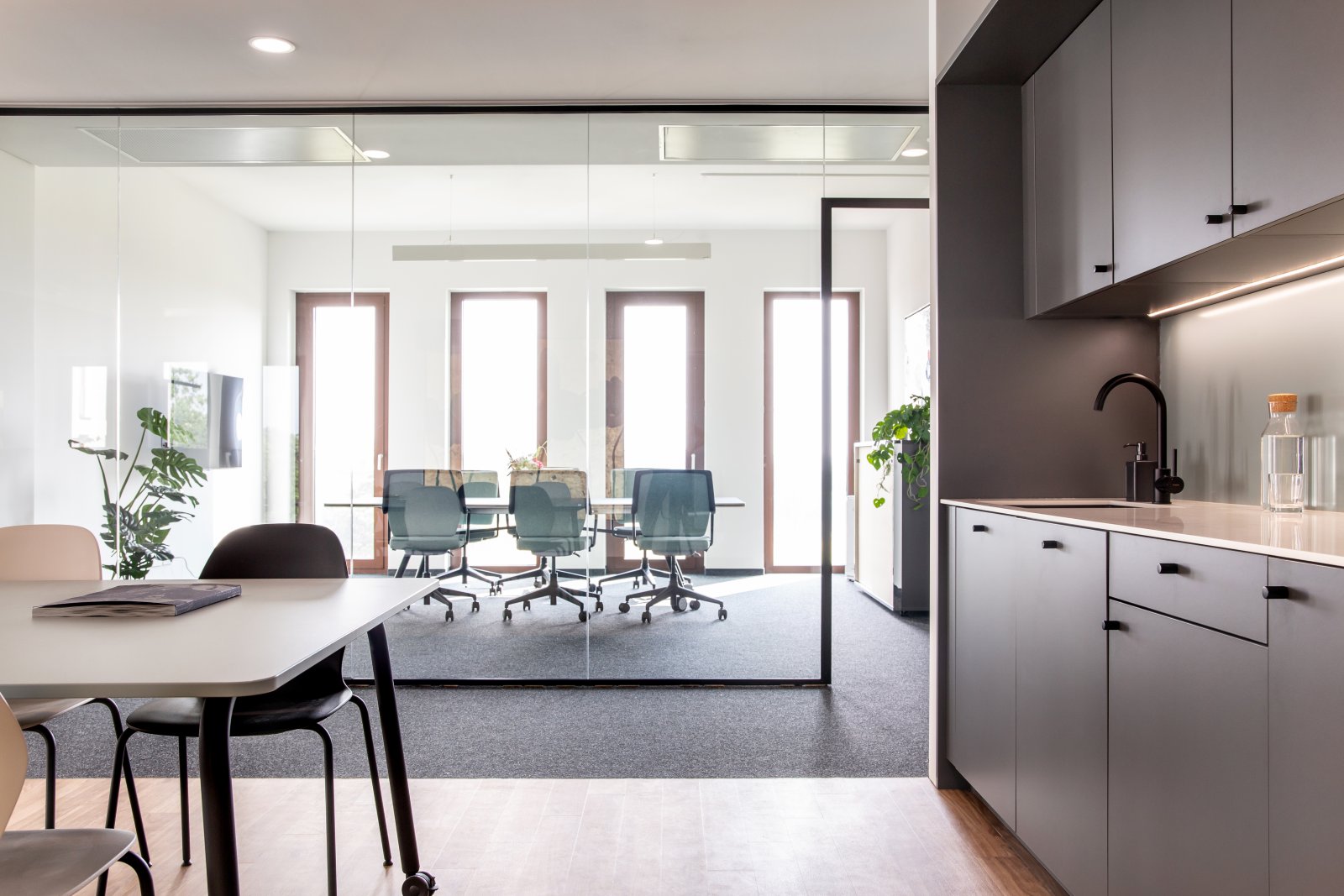 The Unique – Moderne Büroflächen direkt am Flughafen BER - 1 OG The Unique – Moderne Büroflächen direkt am Flughafen BER - 1 OG