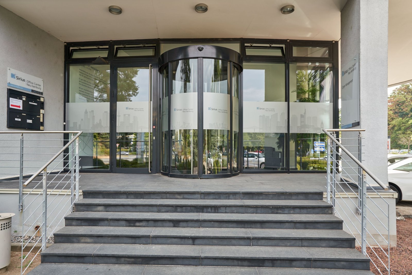 Funktionale Büroflächen mit flexibler Raumaufteilung Funktionale Büroflächen mit flexibler Raumaufteilung