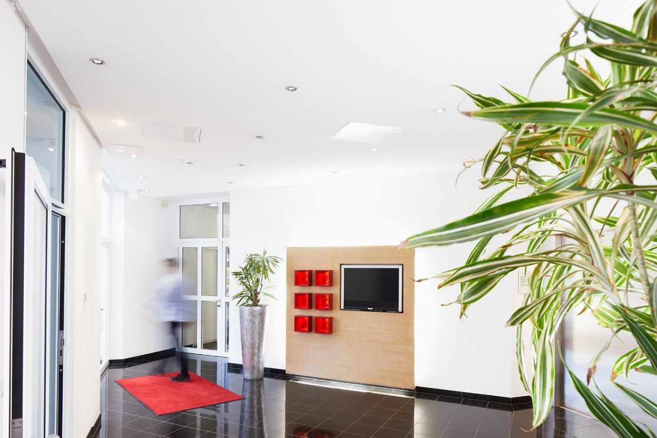 Moderne Büro- und Lagerflächen mit perfekter Verkehrsanbindung Moderne Büro- und Lagerflächen mit perfekter Verkehrsanbindung