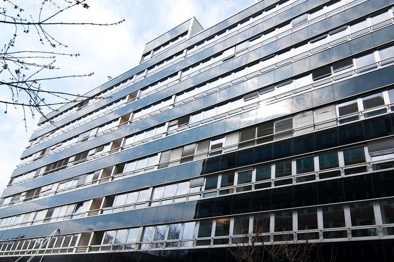 Moderne Büroflächen mit Skylineblick Moderne Büroflächen mit Skylineblick