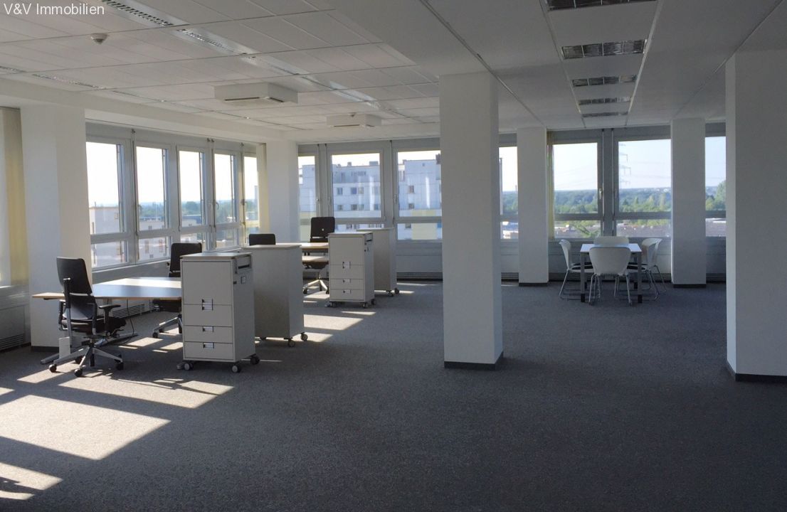 Büroflächen mit Blick über Frankfurt Büroflächen mit Blick über Frankfurt