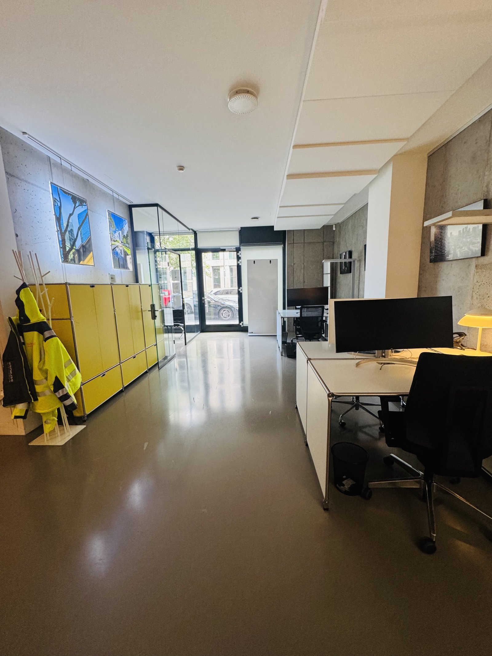 Coworking-Arbeitsplatz / Schreibtisch in zentraler Innenstadtlage zu vermieten Coworking-Arbeitsplatz / Schreibtisch in zentraler Innenstadtlage zu vermieten